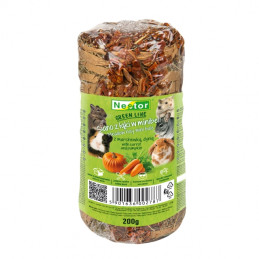Nestor, siano z łąki w mini beli zmarchewką i dynią, 200g